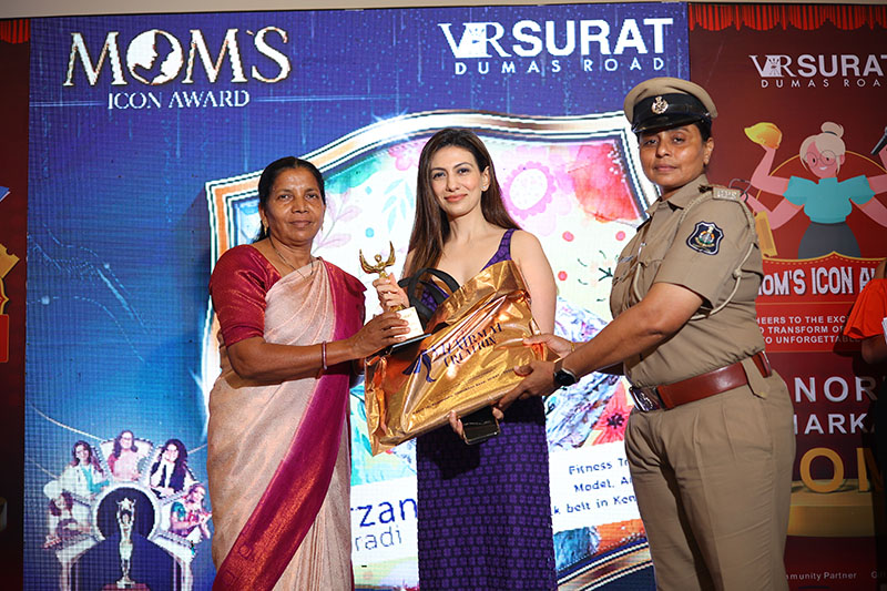 Mom's Icon Awards - (12th May 2024)